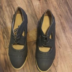 Light gray ankle boots